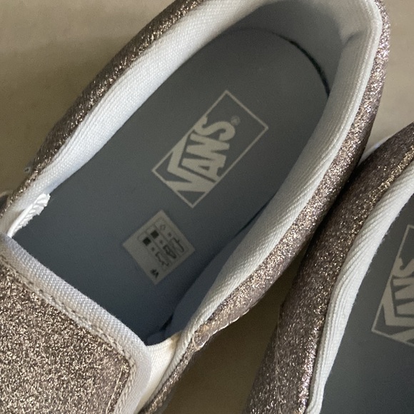 NWOT VANS - Picture 2 of 4